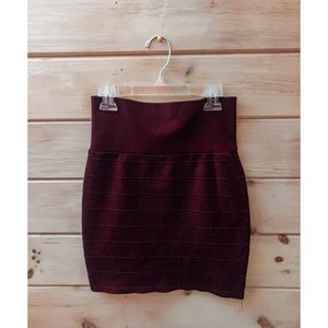 Maroon body-con mini skirt